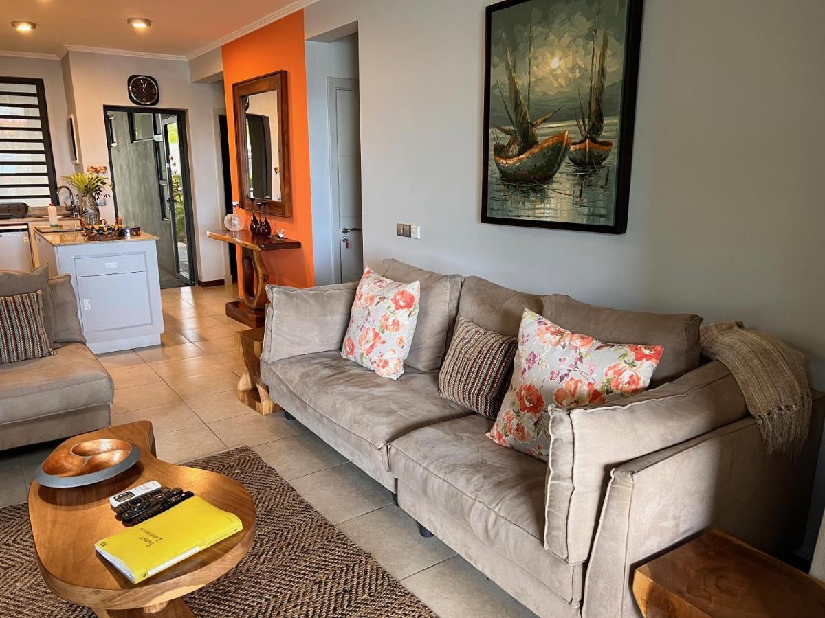 Appartement Le Cerisier A2 à Trou-aux-Biches Extérieur photo