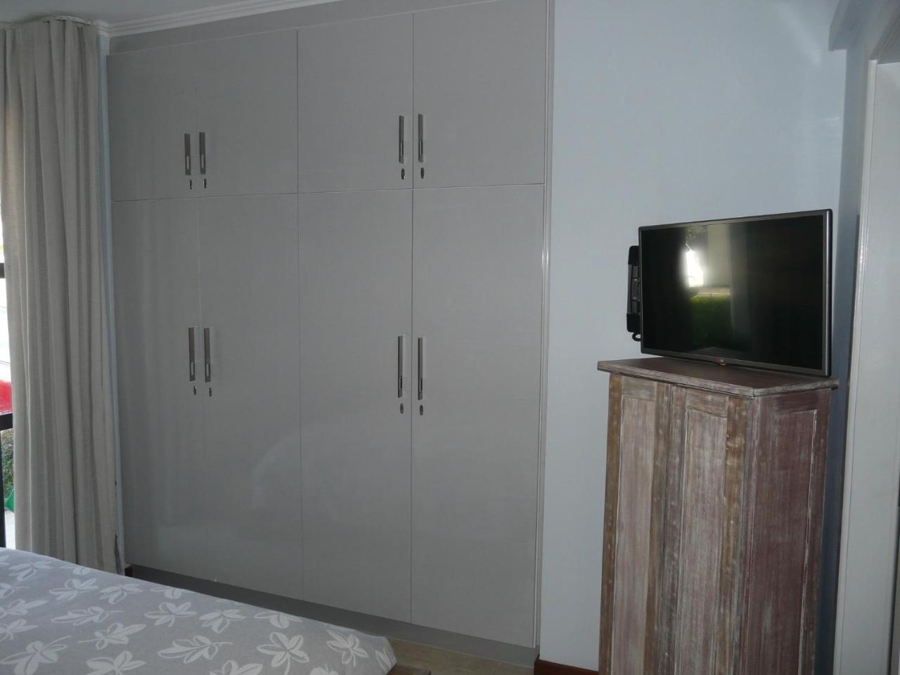 Appartement Le Cerisier A2 à Trou-aux-Biches Extérieur photo